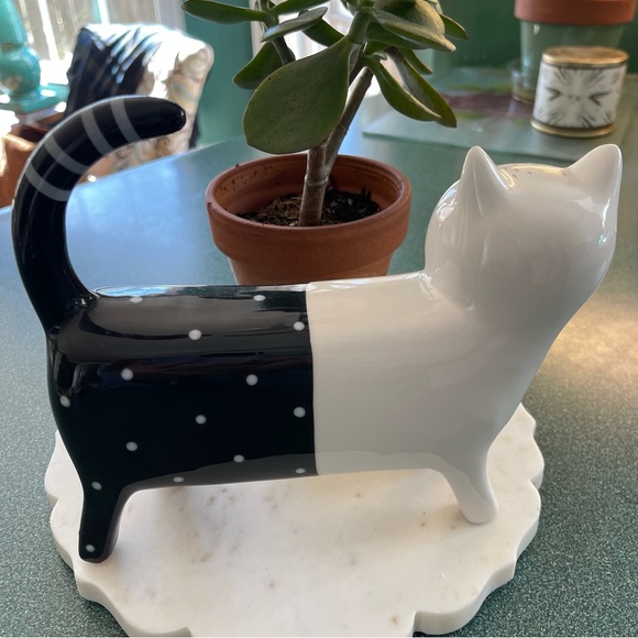 Ceramic Handmade Cat Figurine - Picture 2 of 8